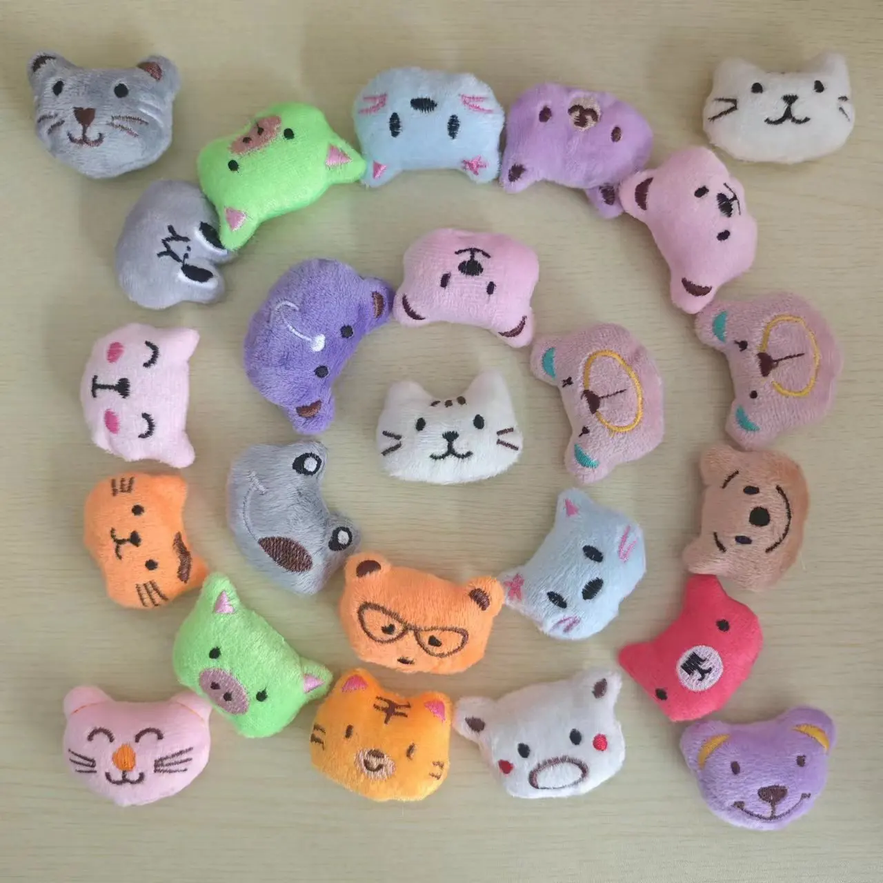 ミニかわいい動物ぬいぐるみ 5-6 センチメートルぬいぐるみ - Claw Crane Machine のレビューと価格